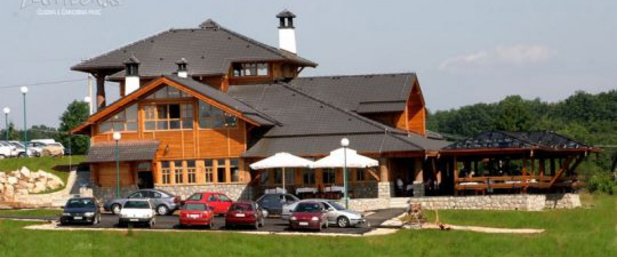 Restoran – „Bajo“ Mačkat